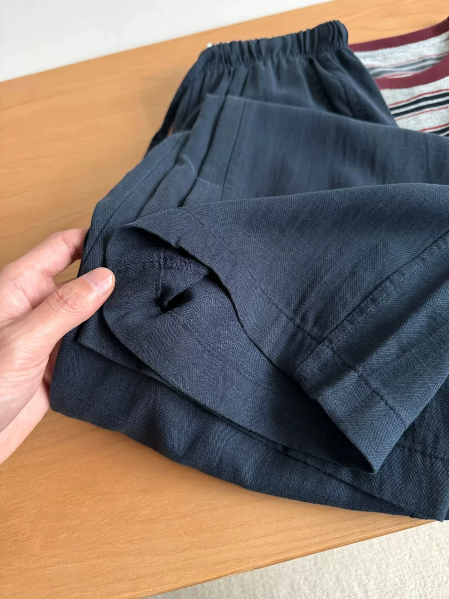 Quần vải lanh Tencel màu xanh hải quân dành cho nữ, kiểu dáng mỏng mùa hè, cỡ lớn, lưng cao, dáng rộng, quần ống rộng bằng vải lụa băng giúp thon gọn.