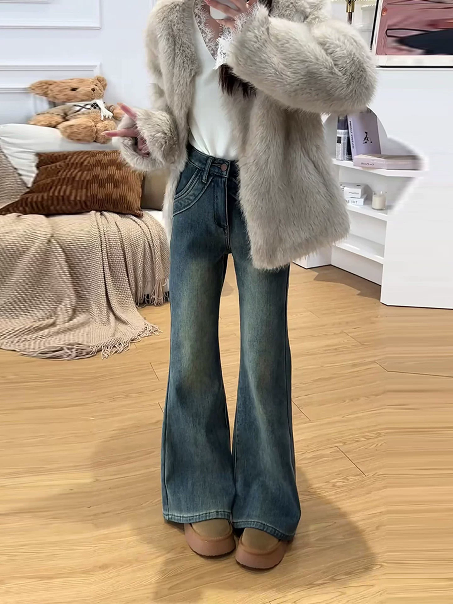 Quần jean ống loe cổ điển dành cho nữ, mùa thu đông, cỡ lớn, cạp cao, co giãn, che hông, dáng nhỏ nhắn, lót lông cừu, quần ống chuông dày dặn