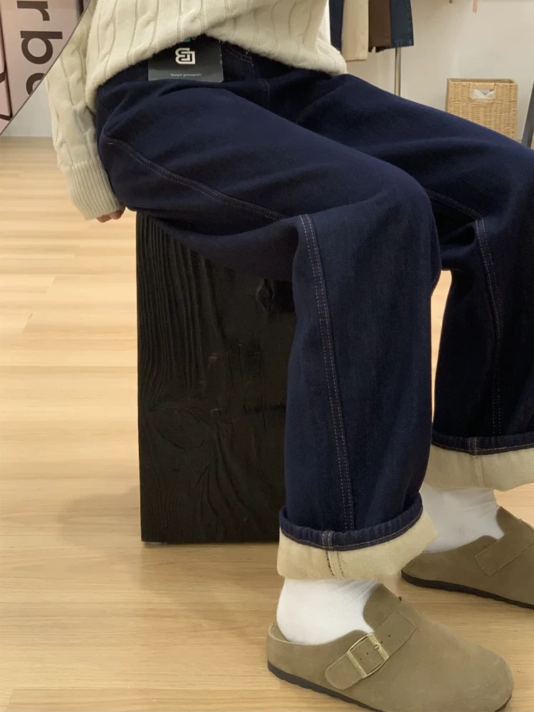 Quần jean ống rộng màu xanh đậm dành cho nữ, mùa thu đông, cỡ lớn, lót lông cừu, dày dặn, cạp cao, dáng suôn, quần ống thẳng giúp thon gọn.