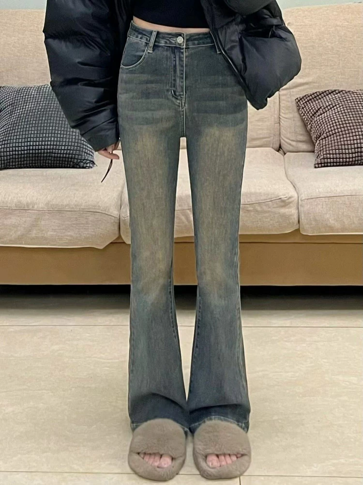 Quần jean ống loe màu xanh cổ điển dành cho nữ, kiểu dáng mới đầu xuân, cỡ lớn, lưng cao, co giãn, che hông, quần ống loe tôn dáng.