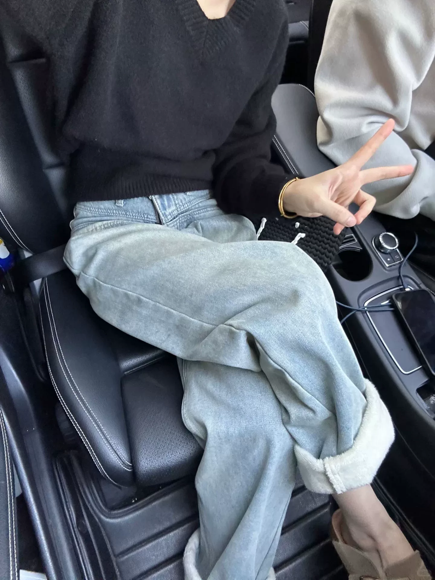 Quần jean ống thẳng lót lông cừu màu xanh nhạt dành cho nữ, mùa thu đông, cỡ lớn, lưng cao, dáng rộng, che hông, giảm béo, quần ống rộng dày.