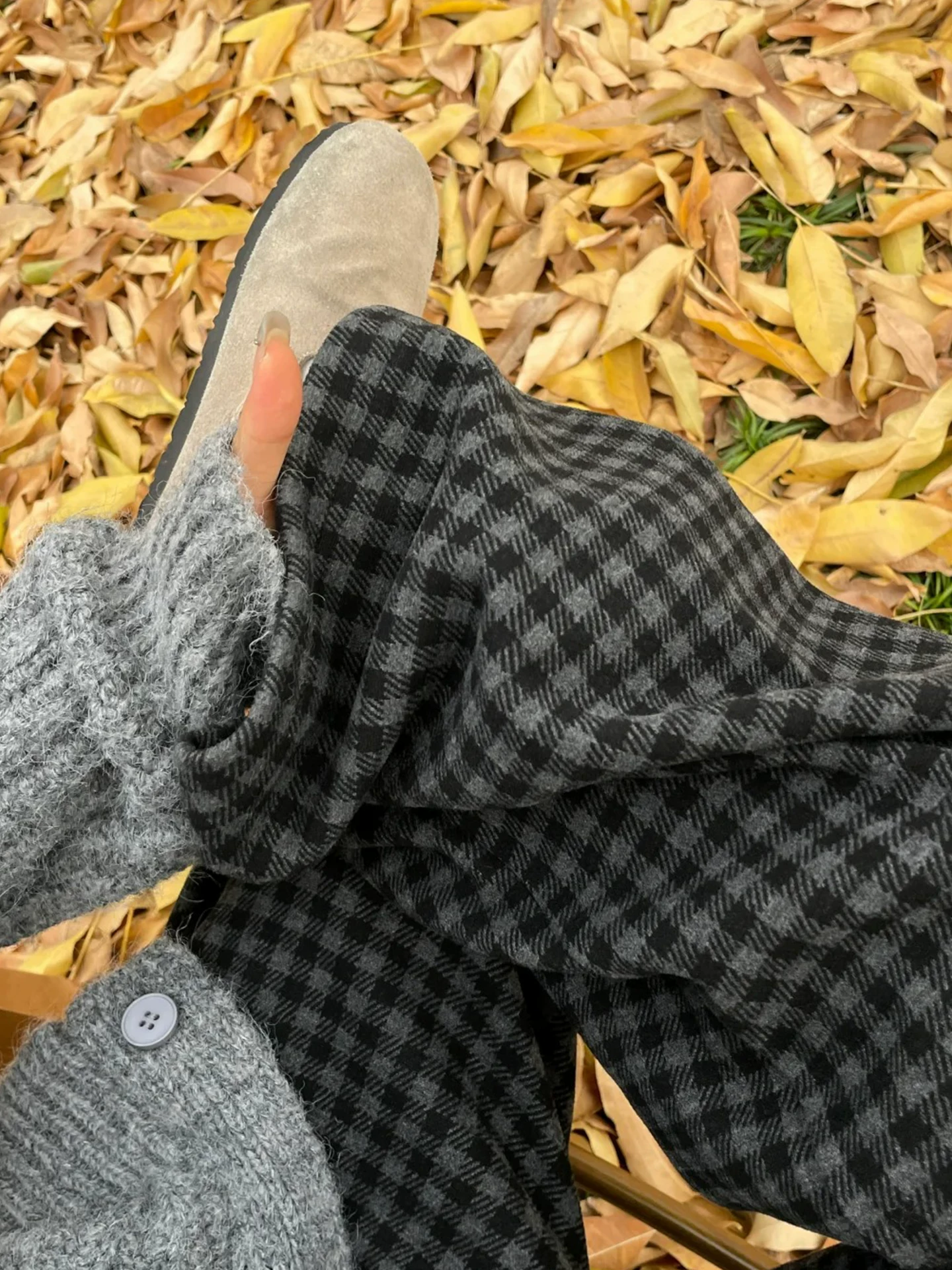 Quần ống rộng bằng len dày có lót lông cừu kẻ sọc màu đen và xám cổ điển dành cho nữ, cỡ lớn mùa đông, cạp cao, dáng suôn, quần thường ngày giúp thon gọn.