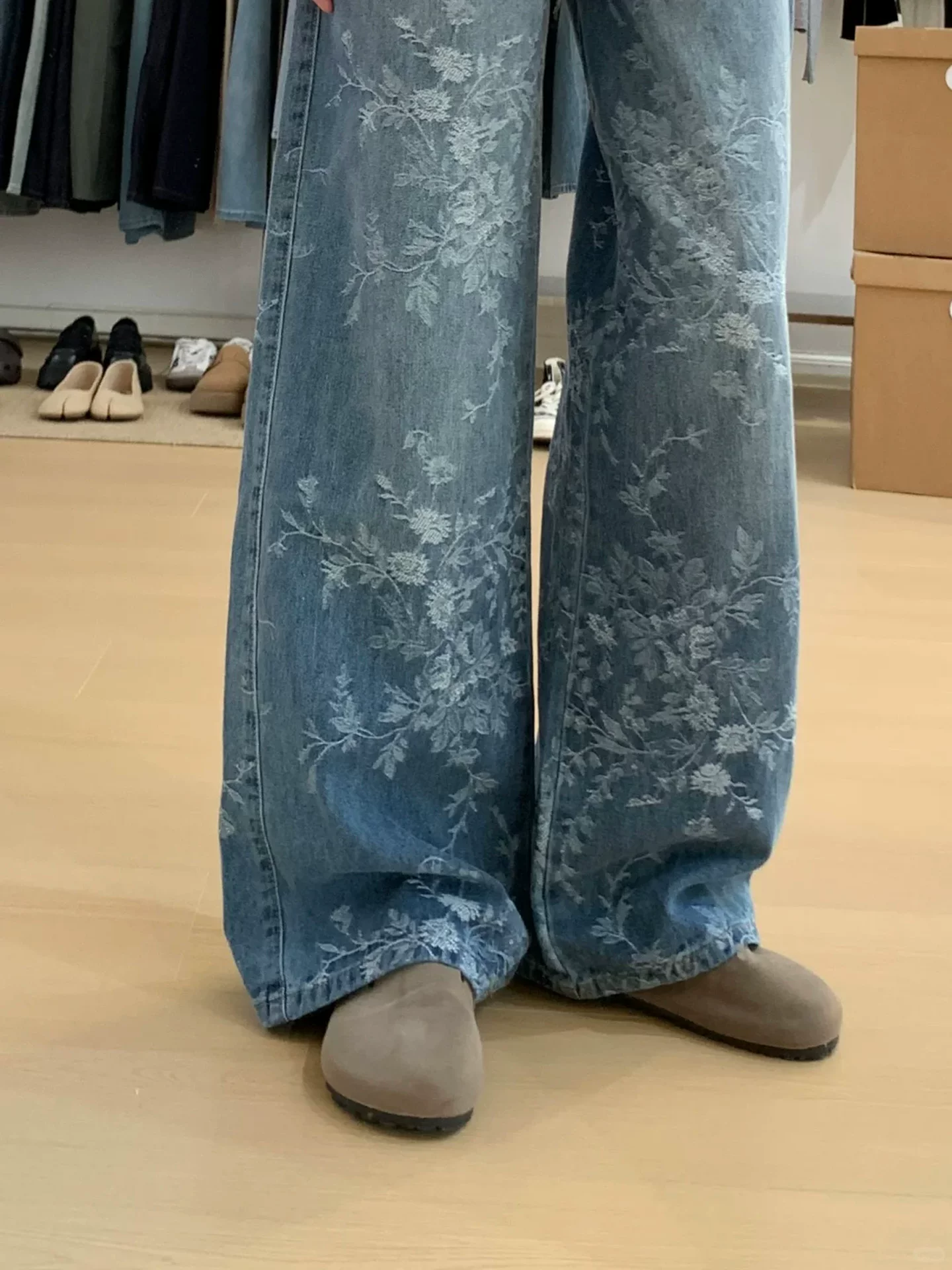 Quần jean ống rộng jacquard cổ điển dành cho nữ, phong cách mùa thu mới, cỡ lớn, lưng cao, dáng rộng, mềm mại, ống thẳng, dài chạm sàn