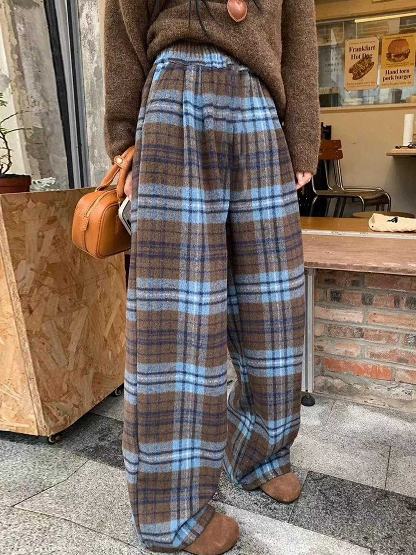 Quần ống rộng lót lông kẻ sọc cổ điển dành cho nữ, mùa thu đông, cỡ lớn, lưng cao, giảm béo, phong cách lười biếng, quần len thường ngày.