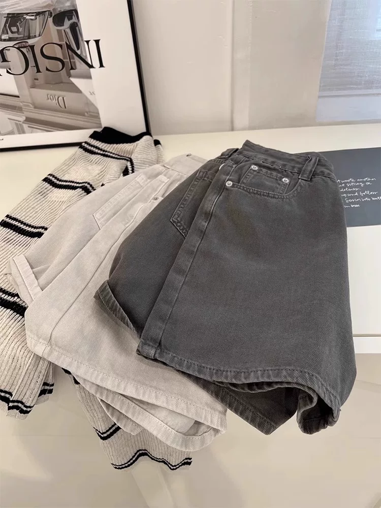 Quần short denim màu xám đậm dành cho nữ, cỡ lớn mùa hè, lưng cao, dáng rộng, tôn dáng, quần ống rộng chữ A dành cho người có thân hình quả lê.