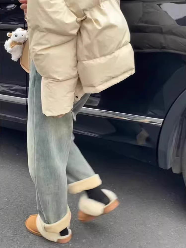 Quần jean ống thẳng dày lót lông cừu màu sáng dành cho nữ, mùa thu đông, cỡ lớn, lưng cao, dáng rộng, mềm mại, tôn dáng, quần ống rộng.