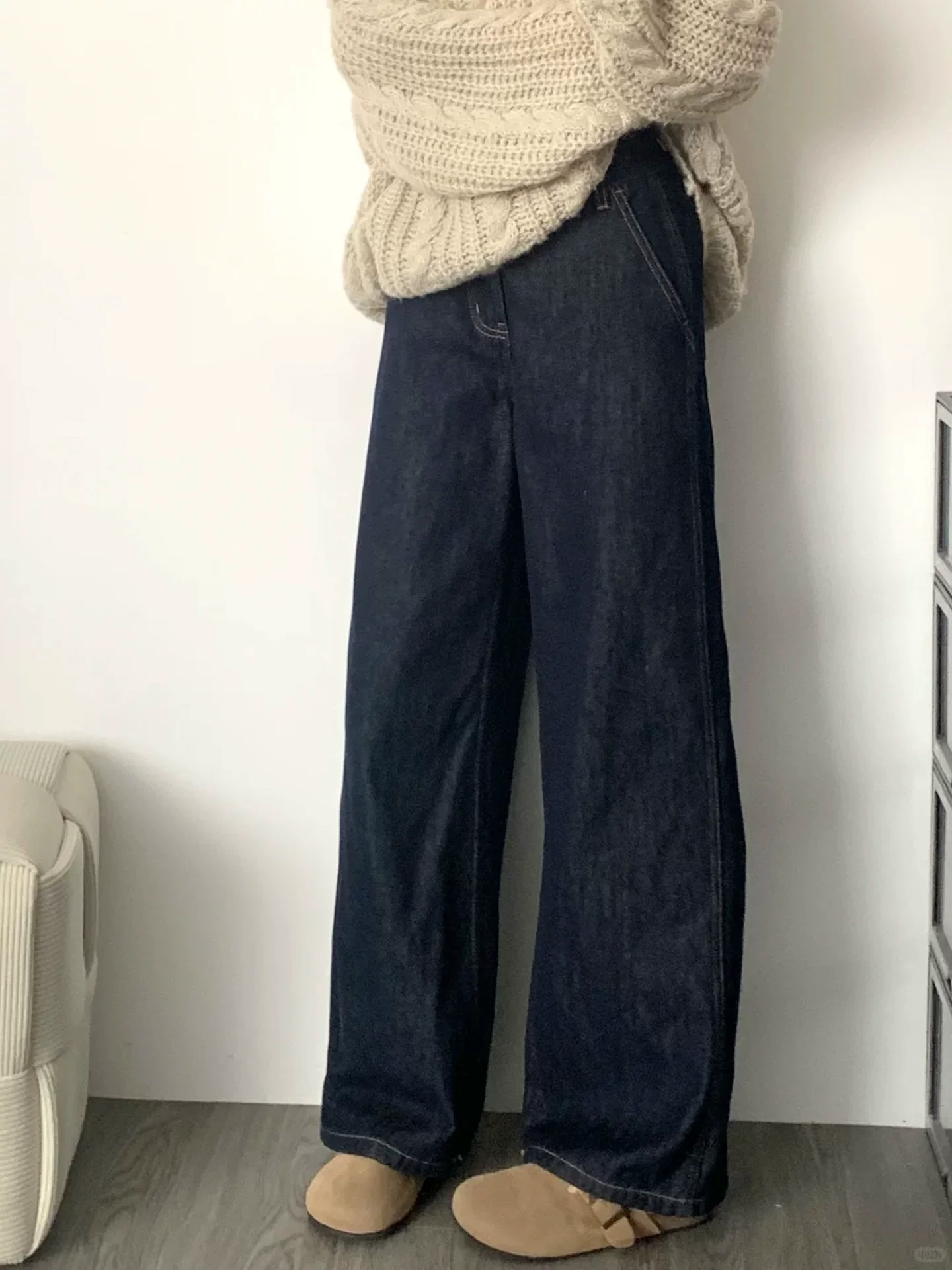 Quần jean ống rộng màu xanh đậm dành cho nữ, phong cách thu đông, lót lông cừu, cỡ lớn, lưng cao, dáng rộng, giảm béo, quần ống thẳng dày.