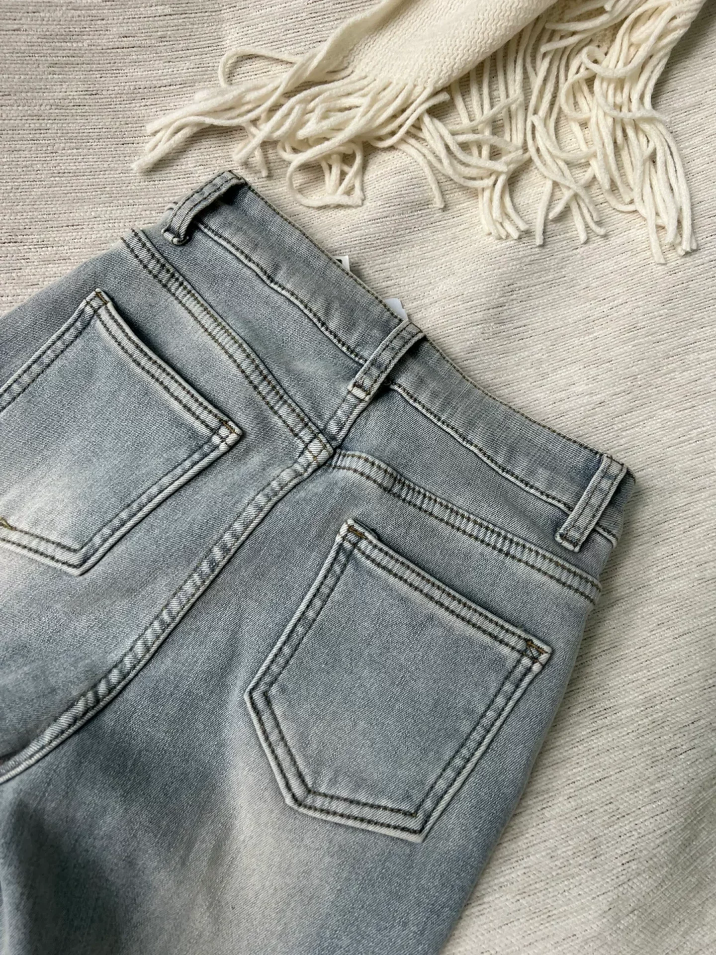 Quần jean xanh nhạt dáng loe dành cho nữ, mùa thu đông, cỡ lớn, lót lông cừu, dày dặn, cạp cao, co giãn, tôn dáng, quần ống loe