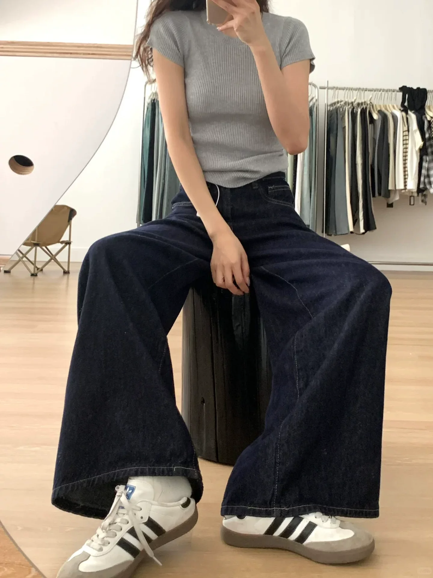 Quần jean ống rộng màu xanh đậm dành cho nữ, phong cách đầu thu, cỡ lớn, lưng cao, dáng rộng, tôn dáng, quần dài dáng chữ A thẳng dài.