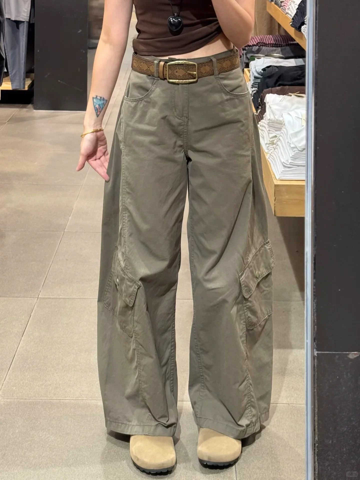 Quần cargo dáng lửng kiểu Mỹ dành cho nữ, mùa thu, cỡ lớn, lưng cao, dáng rộng, tôn dáng, nhỏ nhắn, quần ống rộng hình liềm