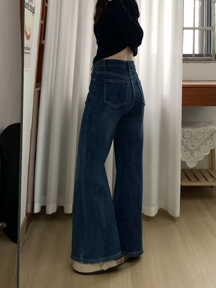 Quần jean ống loe lưng cao dành cho nữ, mùa thu đông, cỡ lớn, lót lông cừu, dày dặn, co giãn, che hông, giảm béo, không bó sát, quần ống chuông.