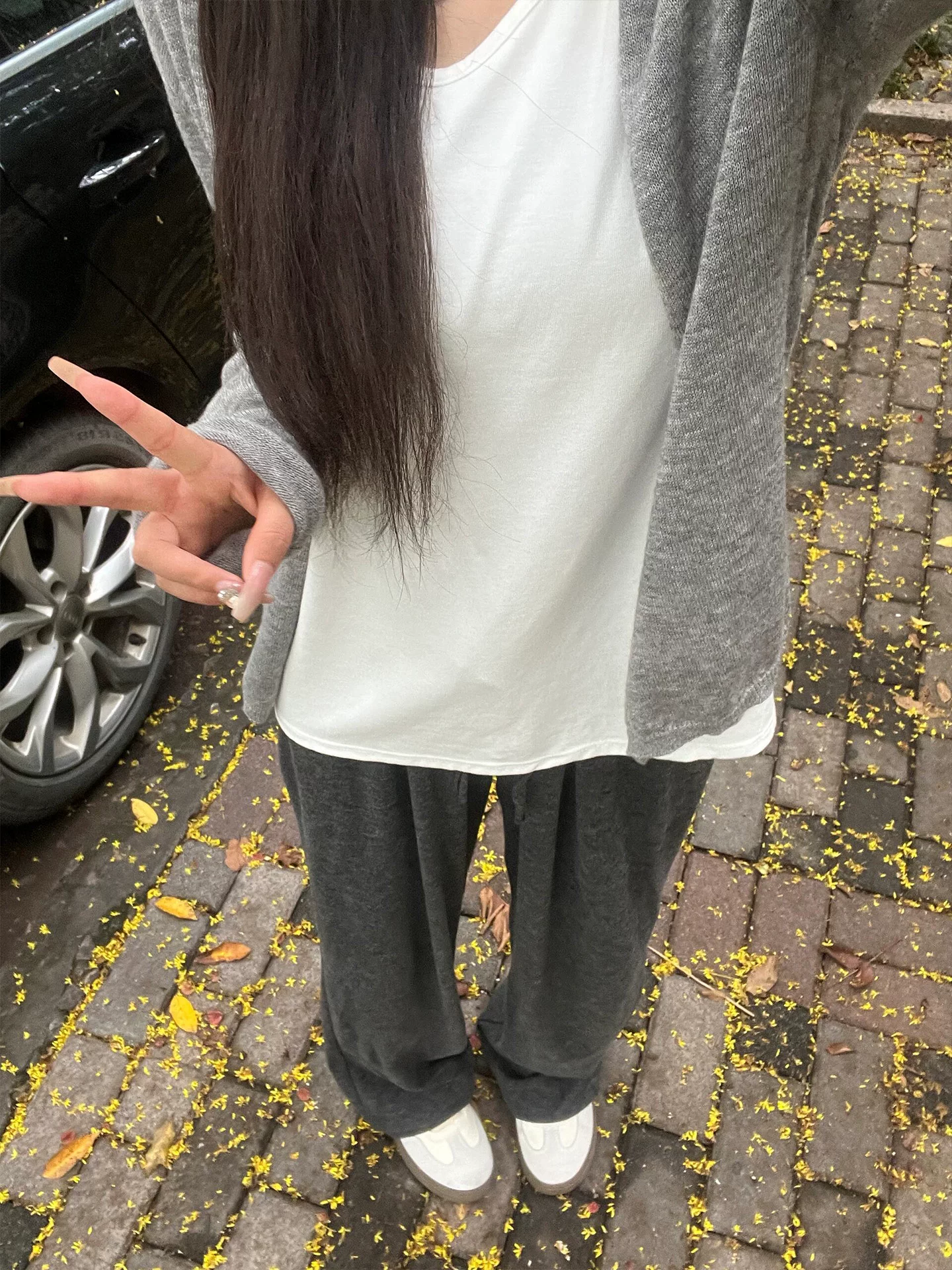 Quần gạo màu xám kiểu lười biếng dành cho nữ, bộ sưu tập mùa thu mới, cỡ lớn, lưng cao, dáng rộng, xếp nếp, giảm béo, quần ống rộng nhỏ nhắn.