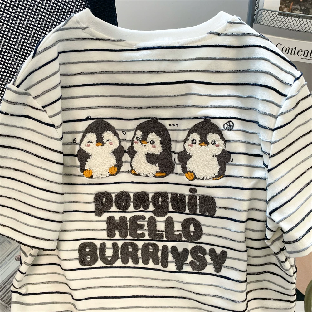 Áo thun nữ tay ngắn cotton nguyên chất dáng ôm, họa tiết ba chú chim cánh cụt thêu retro, kiểu dáng mùa hè, dài ngang vai, mẫu mới 2025
