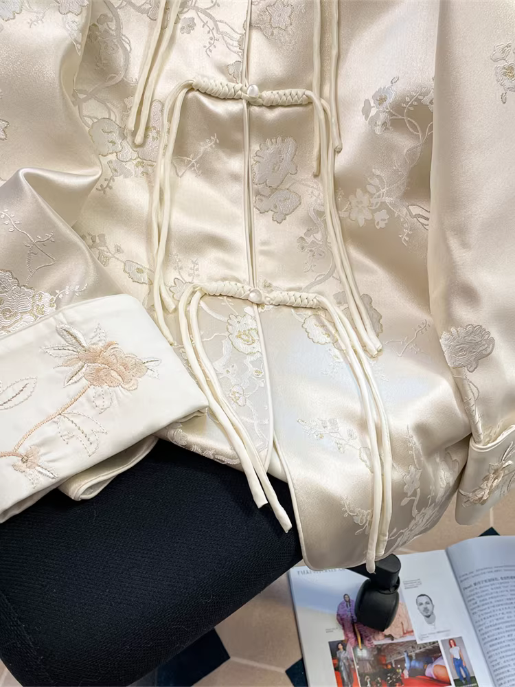 Áo khoác nữ kiểu Trung Quốc mới, chất liệu jacquard, cài khuy, dày dặn, mùa xuân thu 2025, kiểu cải tiến mới, phong cách Hanfu Tang, thời trang.