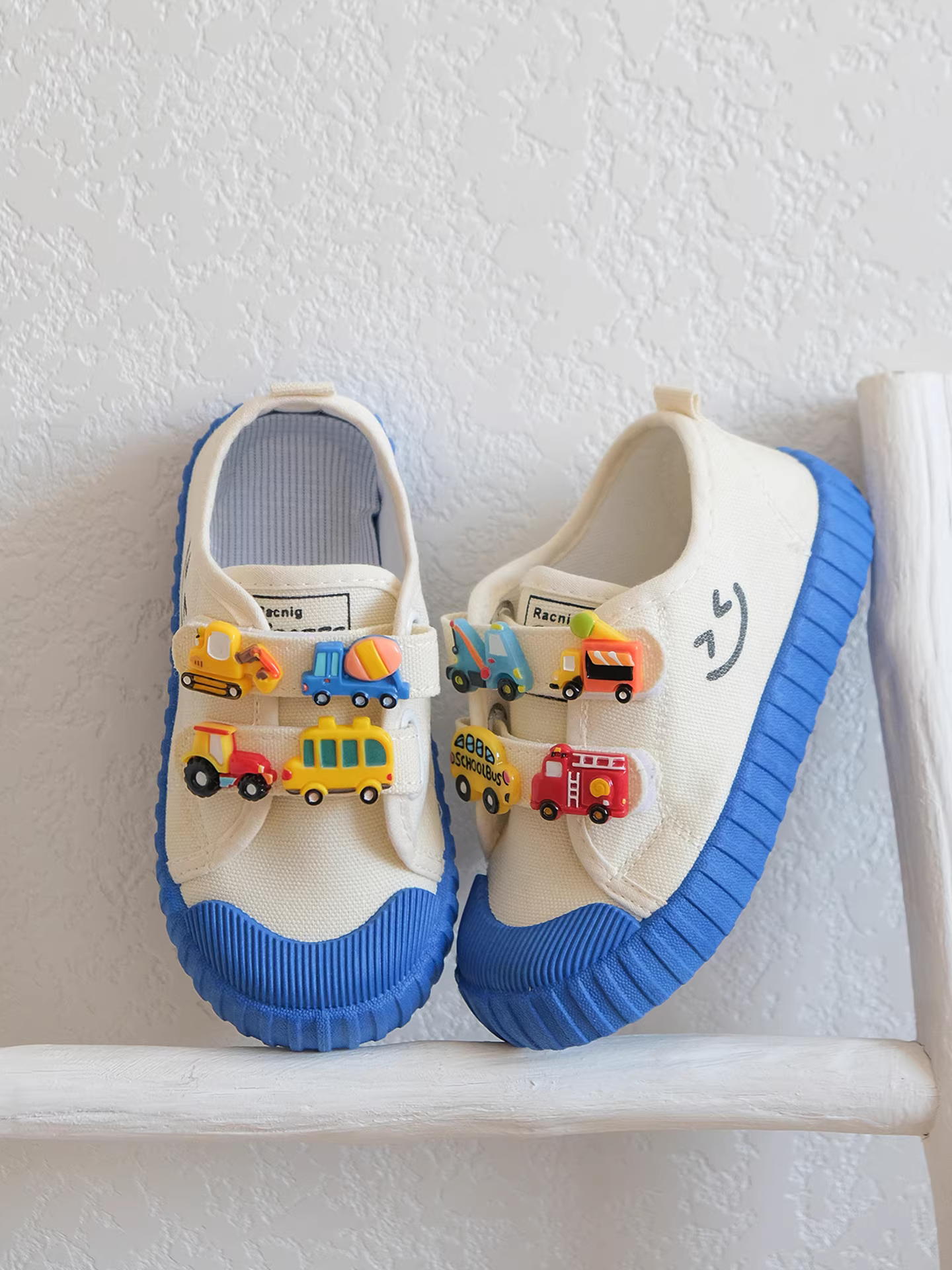 Giày vải đi xe ô tô cho bé trai, giày đi trong nhà mẫu giáo, giày trẻ em nhẹ chống trượt, giày vải xuân thu cho bé quanh năm