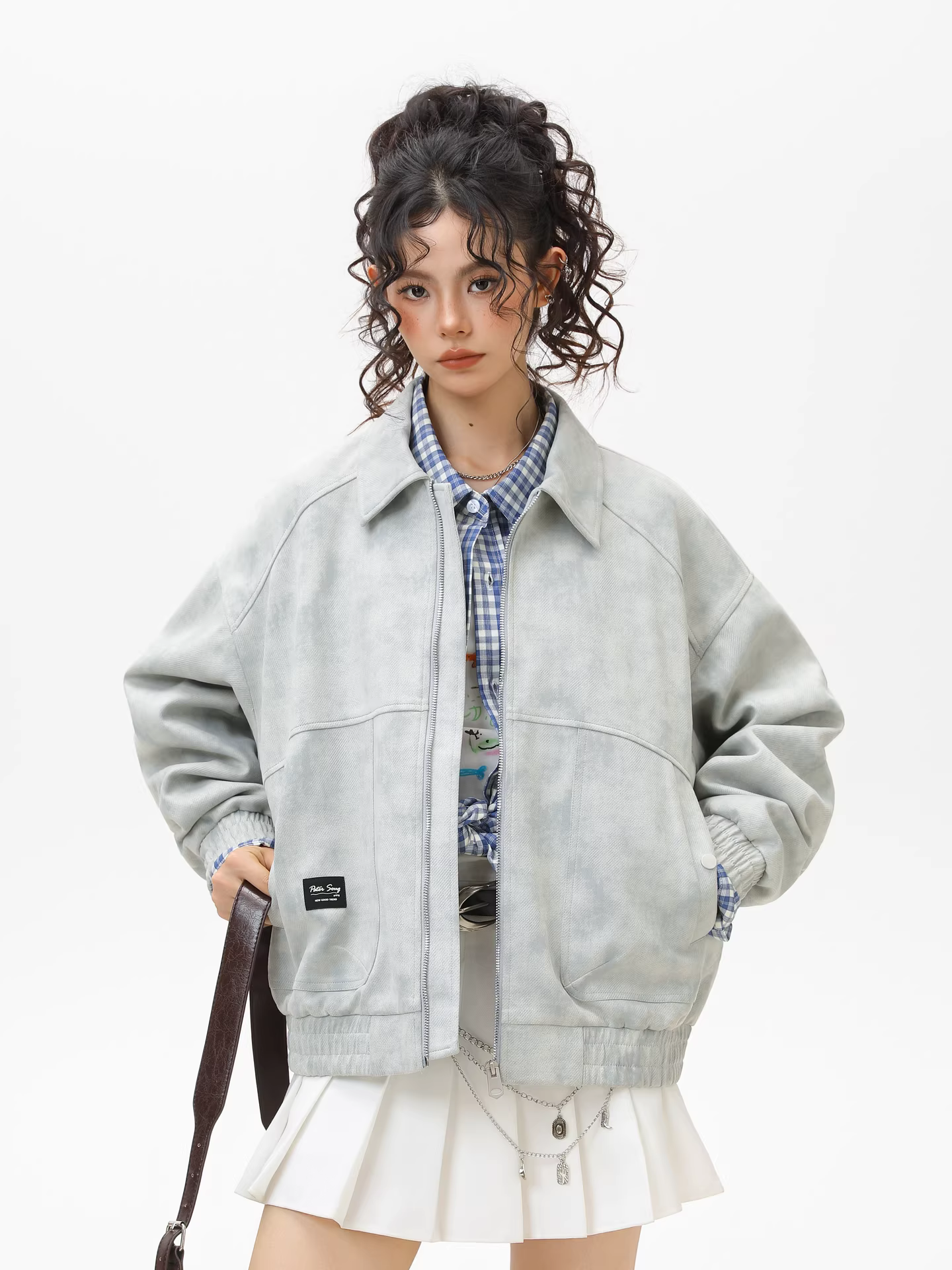 Wukong có sẵn áo khoác phối màu tie-dye phong cách Mỹ thời thượng dành cho nam và nữ, áo khoác cặp rộng rãi và đa năng cho mùa thu.