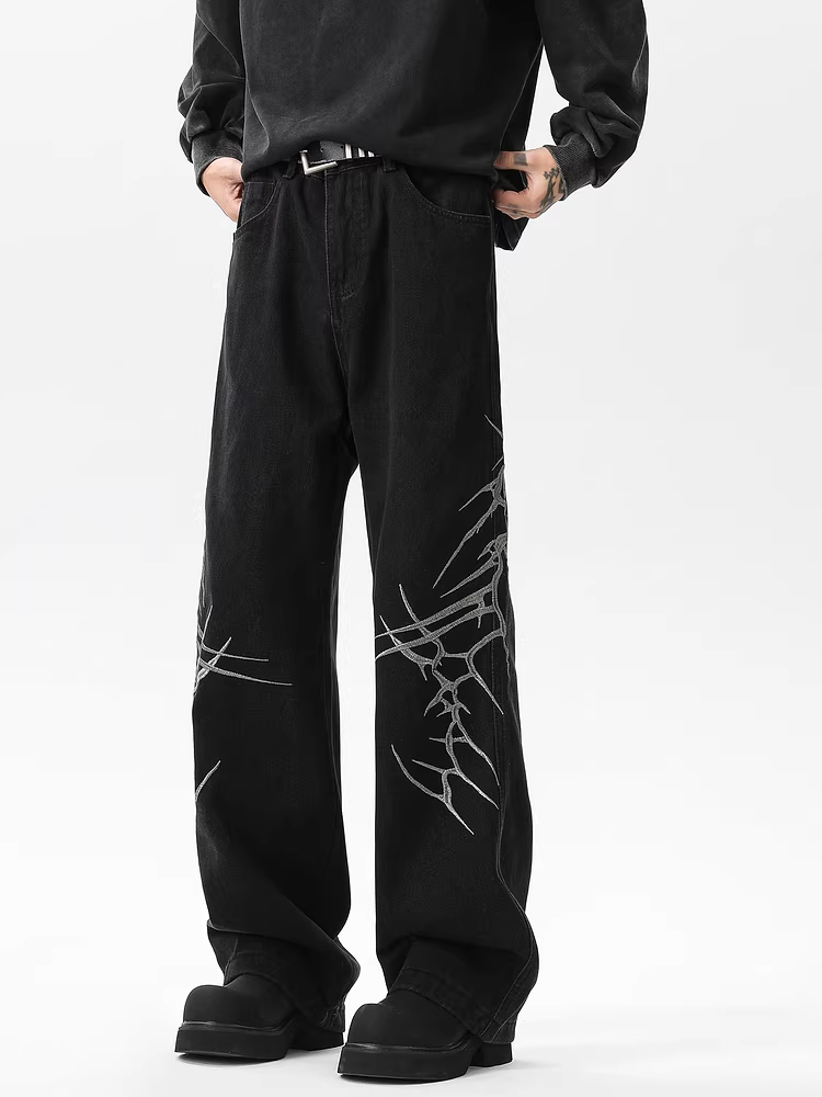 Ngộ Không có sẵn quần jean thêu gai kiểu đường phố Mỹ dành cho nam, phong cách tối giản hip-hop, dáng rộng thẳng.