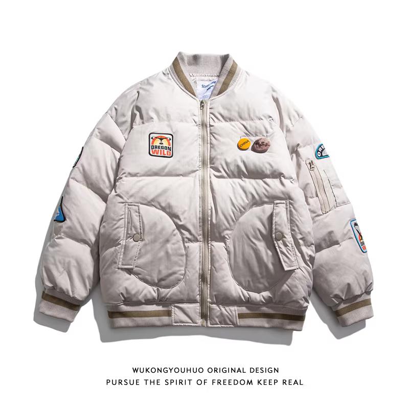 Wukong có sẵn áo khoác bóng chày thêu phong cách đường phố Mỹ cổ điển, áo khoác cotton dày dặn ấm áp, kiểu dáng rộng rãi, hợp thời trang mùa đông dành cho nam.