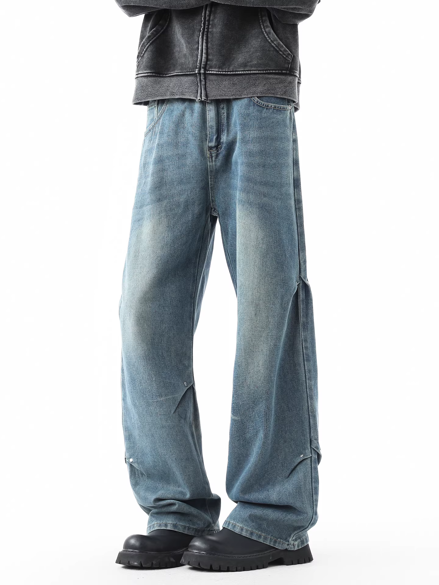 Ngộ Không có sẵn quần jean nam kiểu Mỹ xếp ly, giặt mài, dáng thẳng, phong cách cổ điển, quần ống rộng đa năng, kiểu dáng retro.