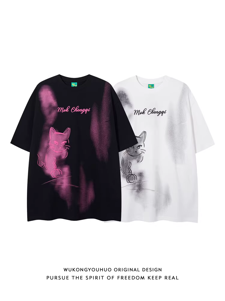 Wukong có sẵn áo thun ngắn tay in hình mèo graffiti theo phong cách Mỹ dành cho nam và nữ, áo thun rộng rãi đa năng dành cho cặp đôi mùa hè.