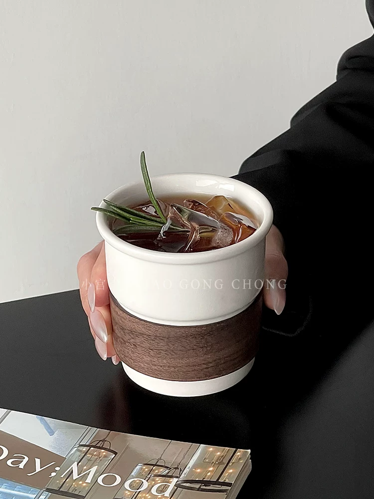 Cốc cầm tay bằng gốm trắng tối giản, cốc cà phê latte tiện lợi, cốc nước có vỏ tre chống bỏng, cốc sữa ăn sáng.