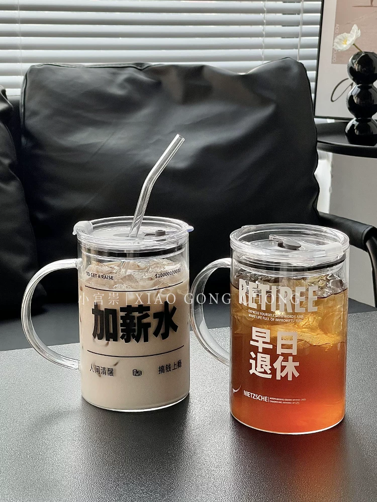 Ly thủy tinh có vạch chia dung tích lớn 1000ml, chủ đề nghỉ hưu sớm, kèm nắp và quai cầm, dùng để uống nước văn phòng.