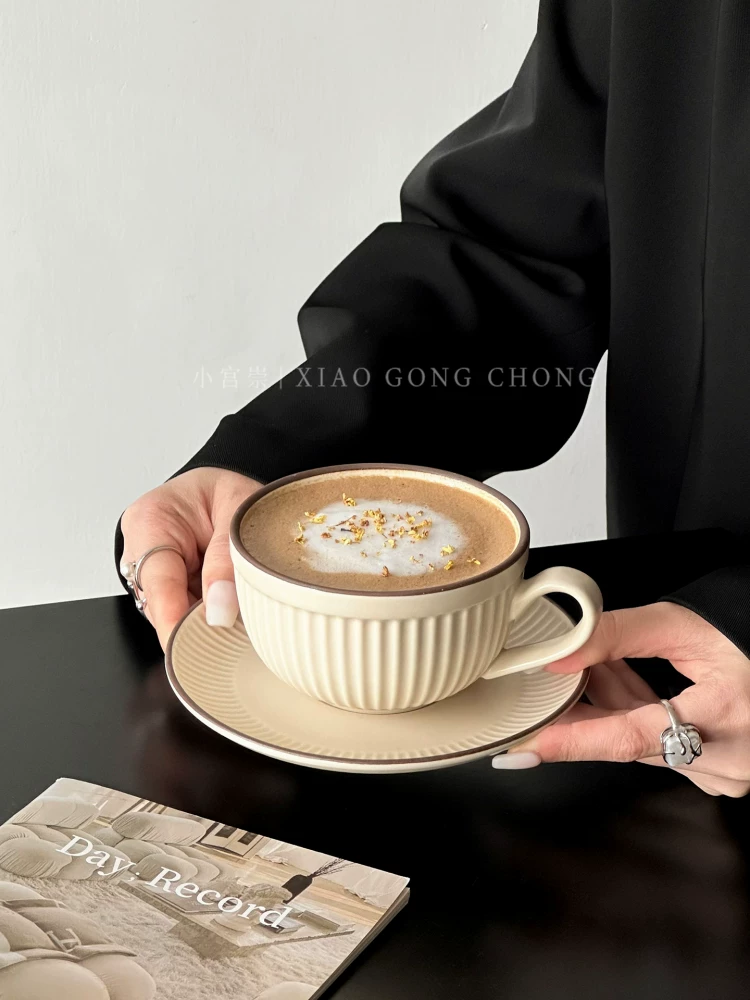 Bộ tách trà cà phê gốm sứ cao cấp kiểu Anh cổ điển, họa tiết latte art độc đáo, sang trọng, bộ ấm chén uống trà chiều sáng tạo