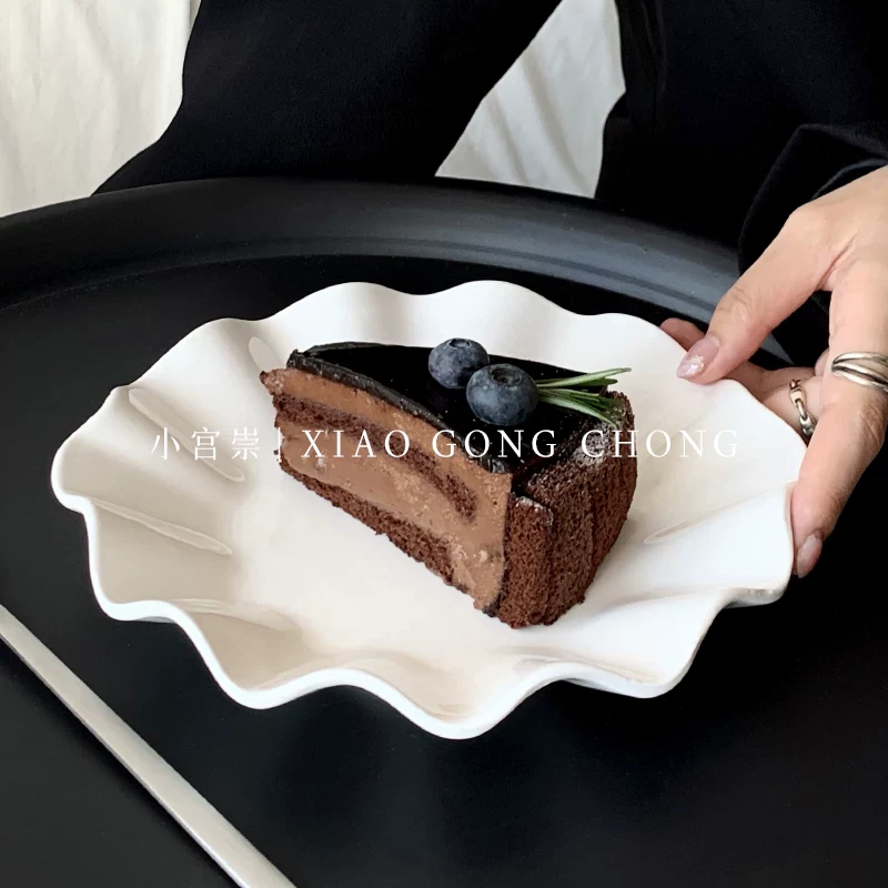 Đĩa gốm sứ trắng kiểu Ins, viền gợn sóng, dùng để đựng bánh ngọt, đồ ăn nhẹ, bánh gato, salad, trang trí, đựng mì Ý