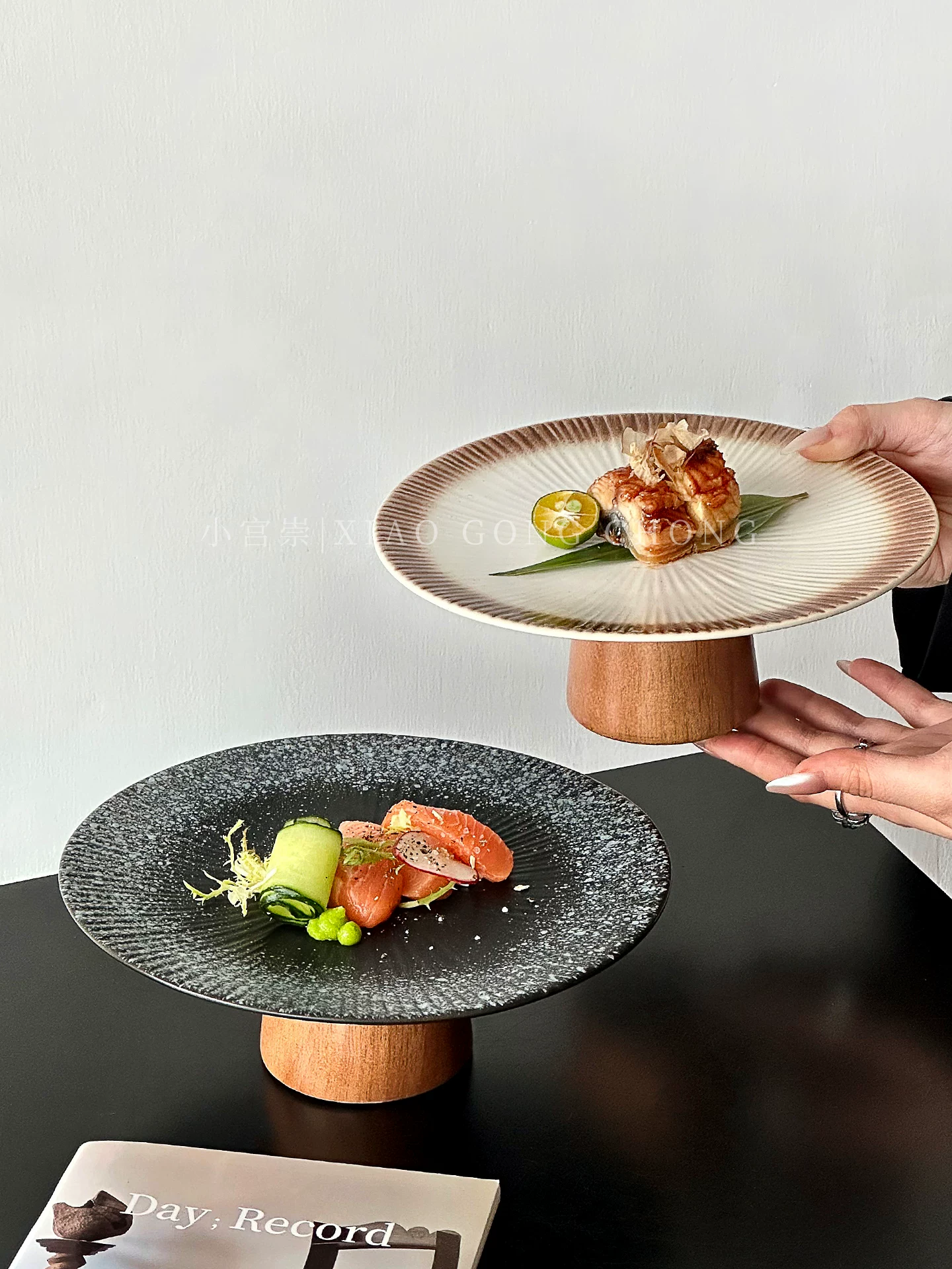 Đĩa steak cao cấp sáng tạo kiểu Nhật, đĩa đựng món ăn gia đình cao cấp tinh tế, đĩa trưng bày sushi chân cao bằng gốm, đĩa đựng món ăn phương Tây