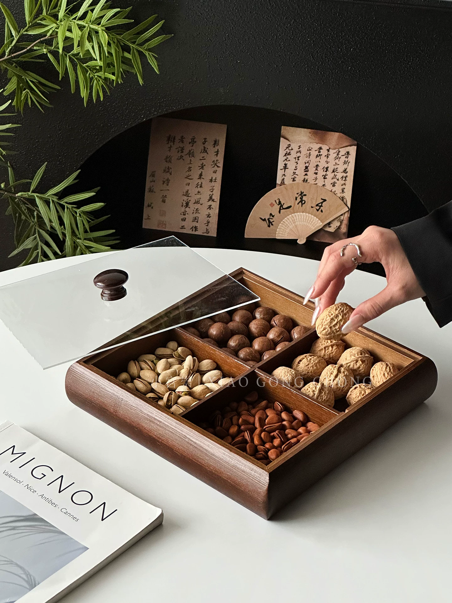 Khay đựng trái cây khô có bốn ngăn, khay đựng đồ ăn nhẹ, thẩm mỹ cao, khay phòng khách gia đình có nắp, khay đựng trái cây, khay đựng món tráng miệng, khay trà.