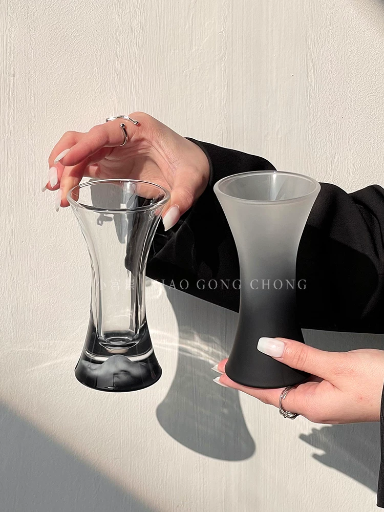 Ly thủy tinh cao cấp màu đen mờ, thiết kế ôm eo, kiểu dáng phong cách Ins, ly rượu sâm banh, ly cocktail, ly nước ép, ly nước uống lạnh.