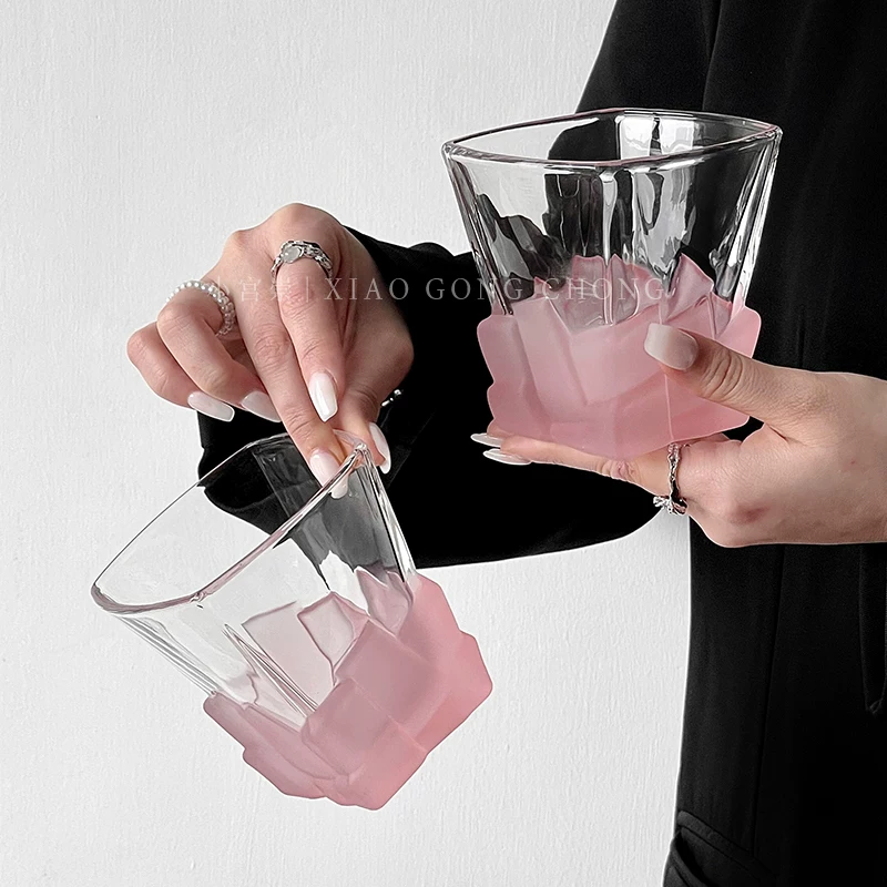 Ly nước đá mờ màu hồng nữ tính, phiên bản giới hạn, ly uống nước, ly thủy tinh, ly rượu nhẹ nhàng sang trọng, ly rượu whisky, ly rượu mạnh