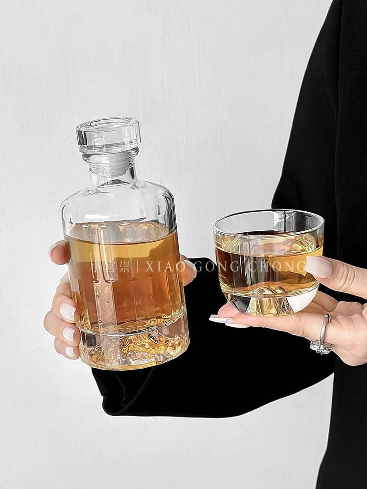 Bộ ấm chén phong cách Trung Hoa mới lạ, ly pha trà lạnh, ly cà phê, ly rượu nhỏ, bộ chai rượu, chai rượu trái cây, bình trà.
