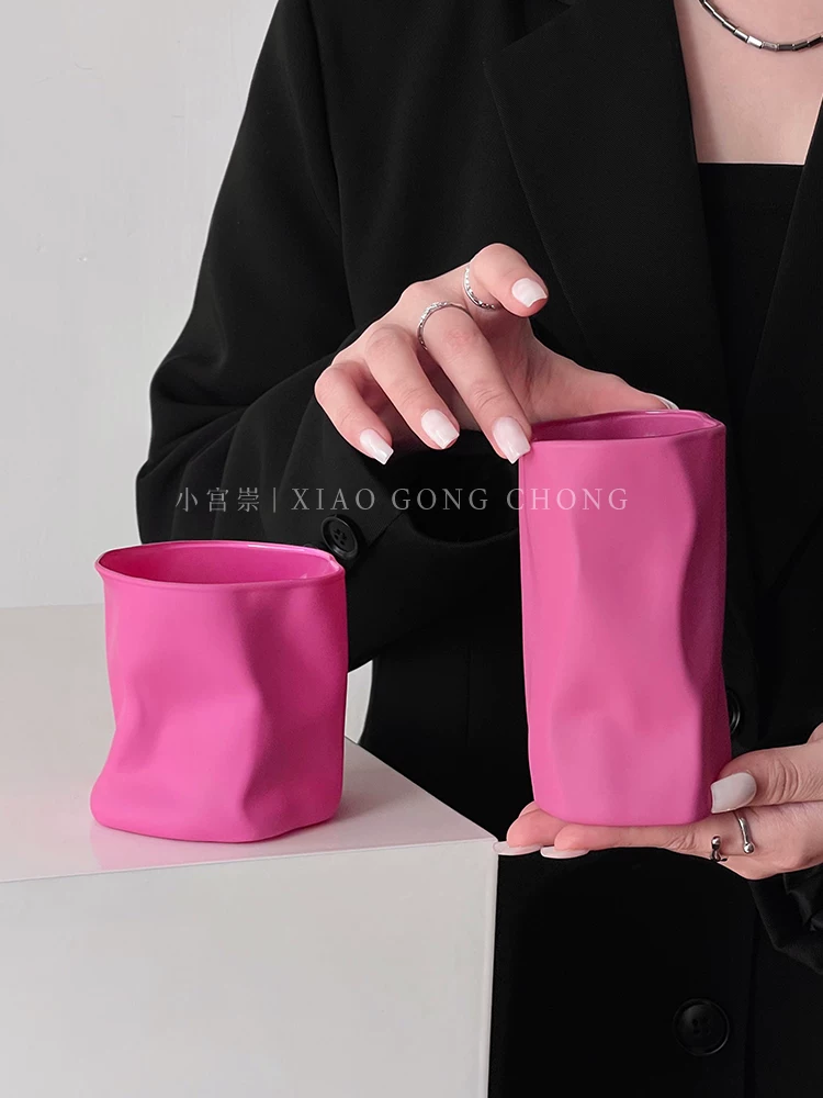 Cốc xoắn độc đáo màu đỏ hồng, nữ tính và thẩm mỹ, cốc nước theo phong cách Instagram, cốc đựng đồ uống, cốc cà phê, cốc thủy tinh.