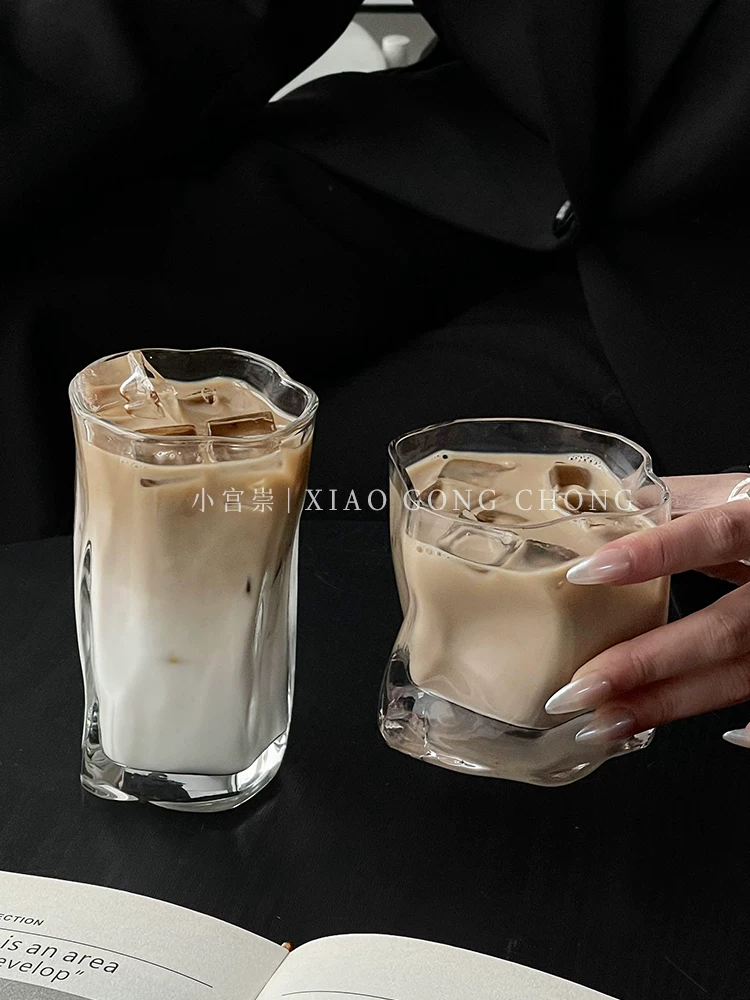 Ly xoắn không đều, ly cà phê đá Americano, ly thủy tinh, ly rượu whisky gia dụng, ly nước ép, ly nước uống lạnh