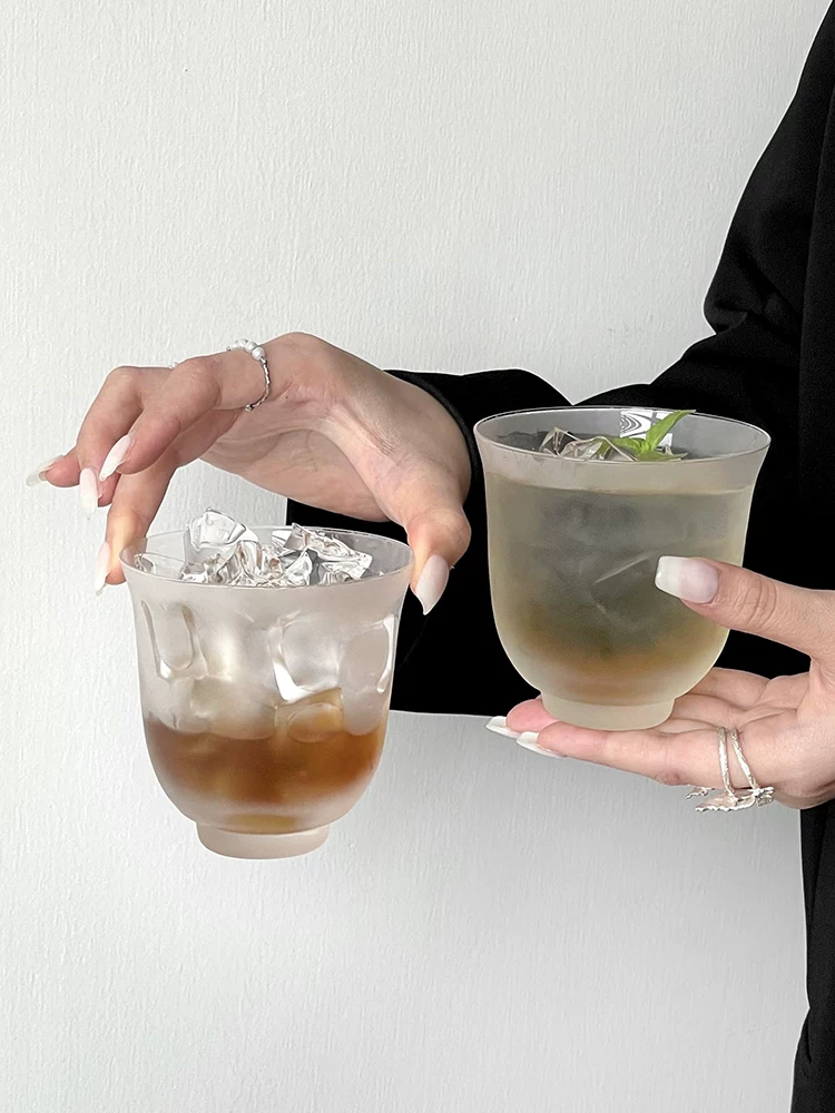 Tách trà thủy tinh mờ kiểu Trung Quốc mới, cốc cà phê latte đá kiểu ins, cốc cocktail dòng trà kungfu kiểu Trung Quốc.