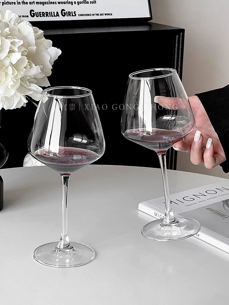Ly rượu vang đỏ pha lê kiểu châu Âu, sang trọng, lớn, màu đỏ đô