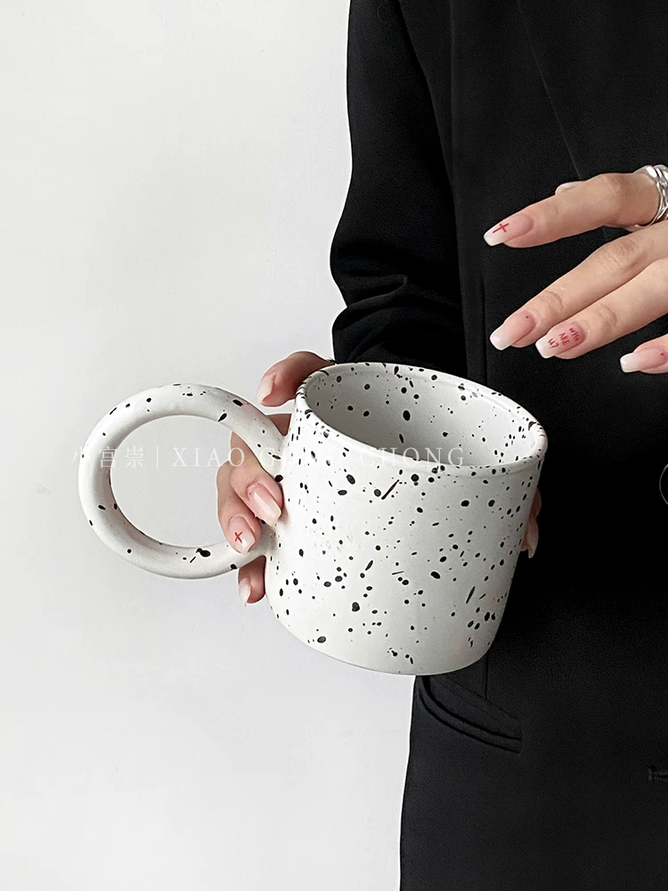 Cốc cờ vua gốm sứ tai to với thiết kế họa tiết mực, cốc gốm, cốc cà phê, cốc sữa gia dụng, cốc ăn sáng