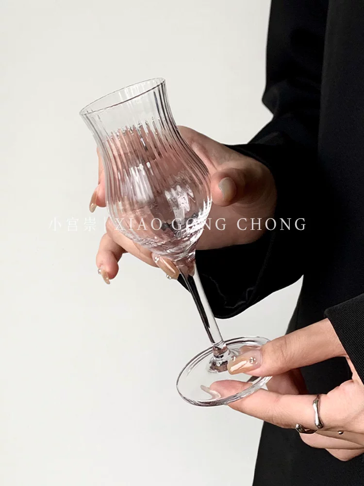 Ly rượu kiểu Trung Quốc mới, lấy cảm hứng từ phong cách ins, sọc dọc, ôm eo, ly thủy tinh, ly nếm hương vị, ly rượu vang, ly rượu sâm banh, ly trà lạnh.