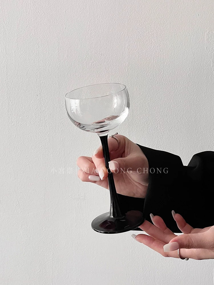 Ly cocktail nữ thiết kế độc đáo, màu đen mờ chuyển sắc, phiên bản đặc biệt