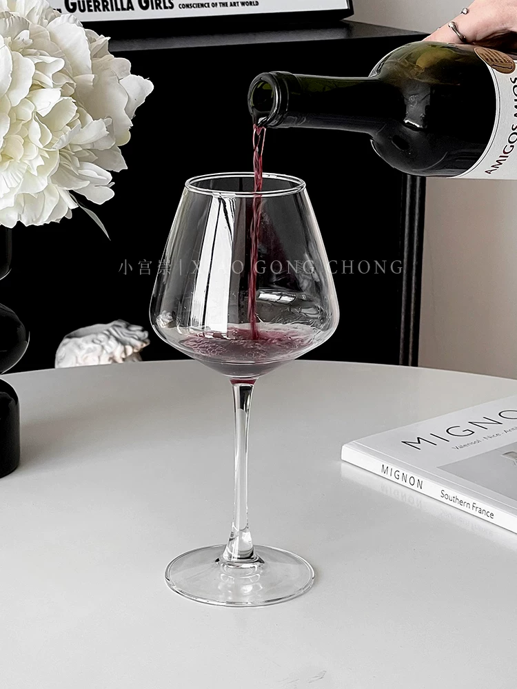 Ly rượu vang đỏ pha lê kiểu châu Âu, sang trọng, lớn, màu đỏ đô