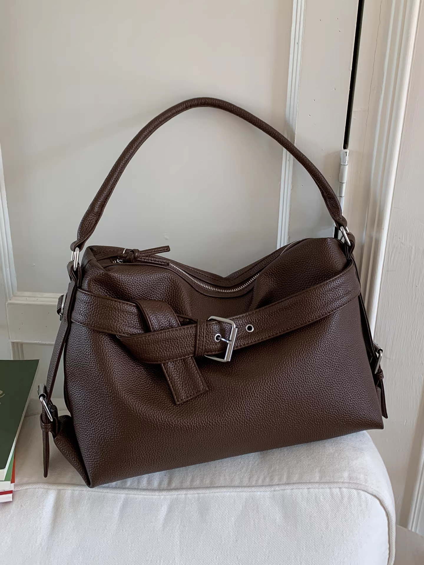 Túi đeo chéo nữ retro, dung tích lớn, mẫu mới thu đông 2025, đa năng, đeo vai, đeo nách, đi làm, kiểu tote