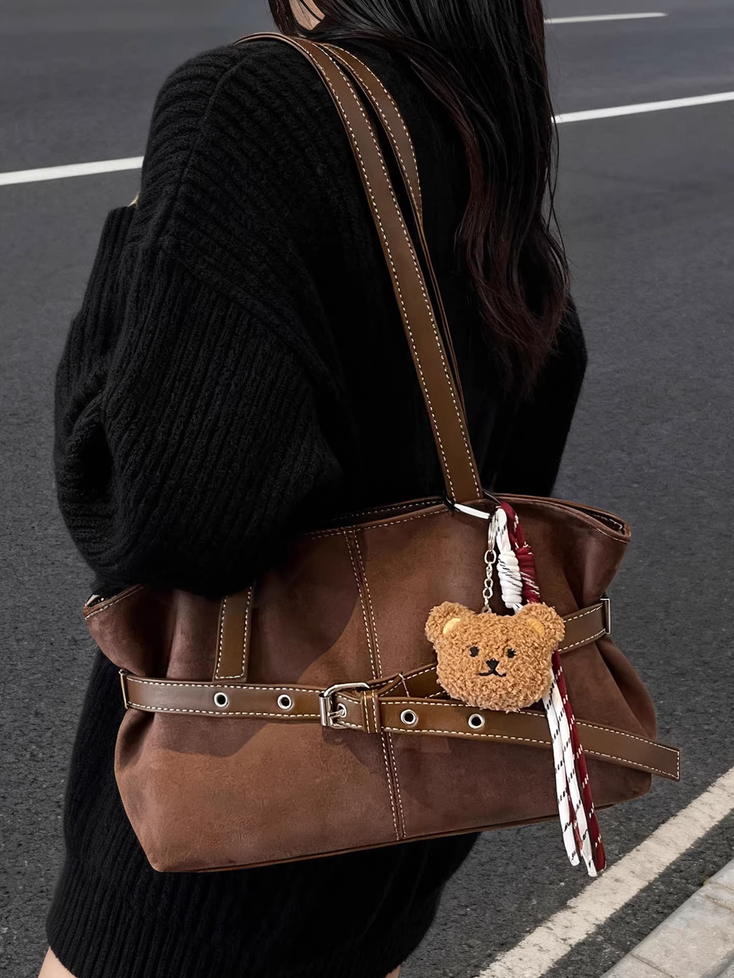 Túi da lộn cỡ lớn dành cho nữ, phong cách retro thu đông 2025, túi đeo vai mới, túi tote đi học, đi chơi cá tính