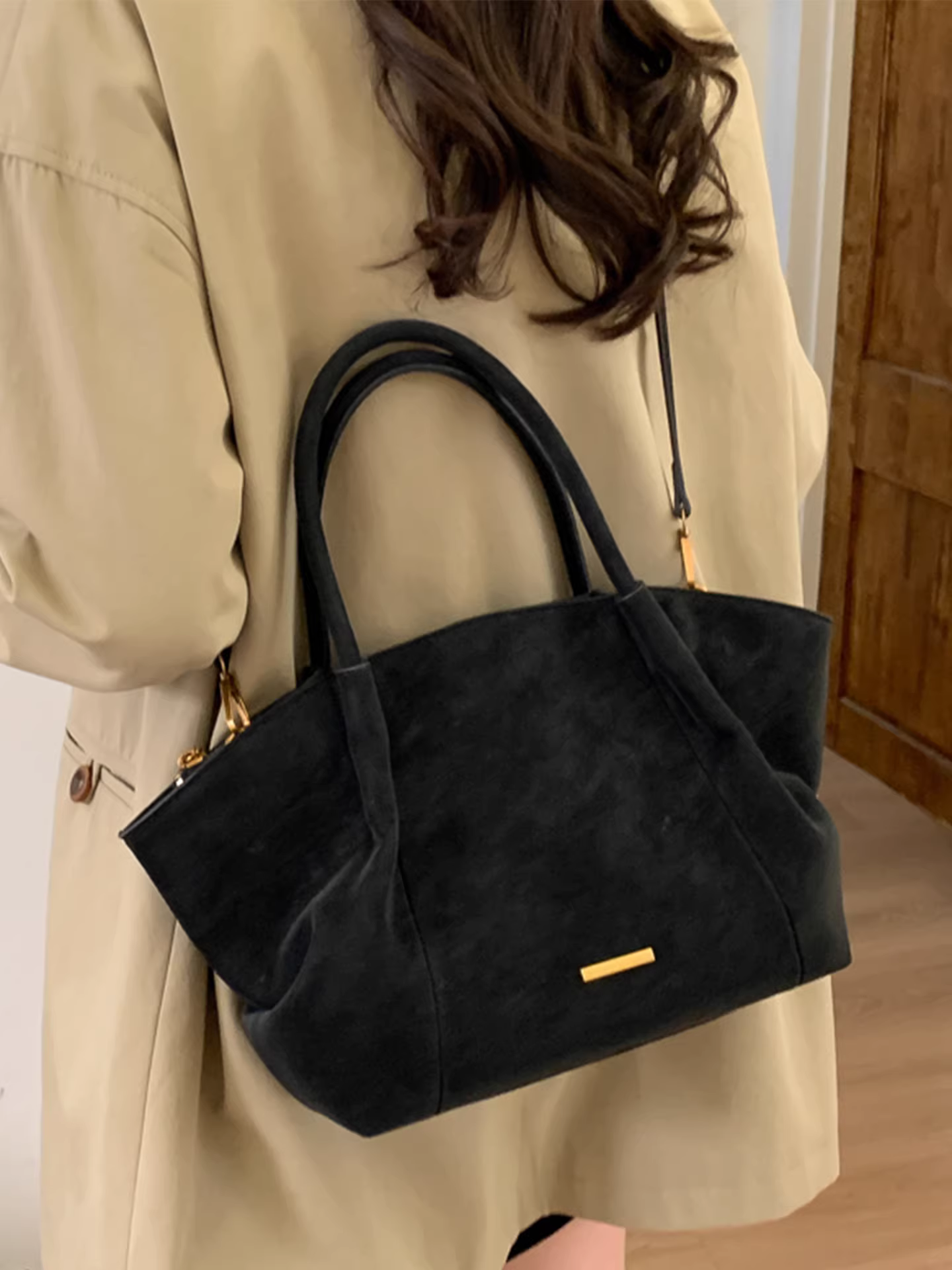 Túi đeo chéo nữ cỡ lớn phong cách retro, mẫu mới thu đông 2025, kiểu xếp ly, đeo vai/chéo, thích hợp đi làm.