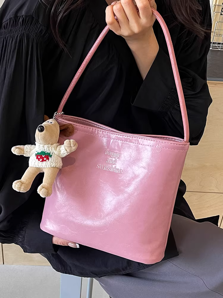 Túi xách nữ 2025 thu đông mới, dung tích lớn, kiểu đeo nách, dáng xô, thời trang, thiết kế đa năng, túi đeo vai, túi tote