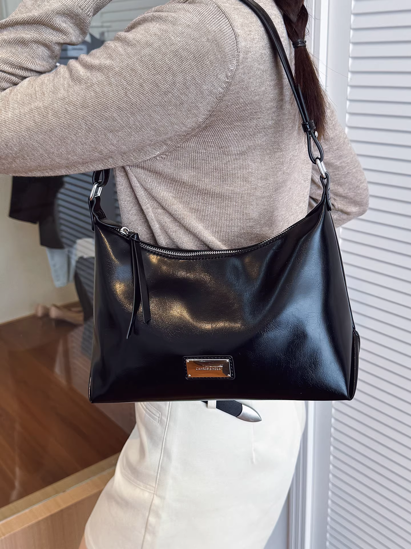 Túi xách nữ cổ điển, dung tích lớn, mẫu mới thu đông 2025, thiết kế độc đáo, đeo chéo, đeo vai, túi bánh bao.