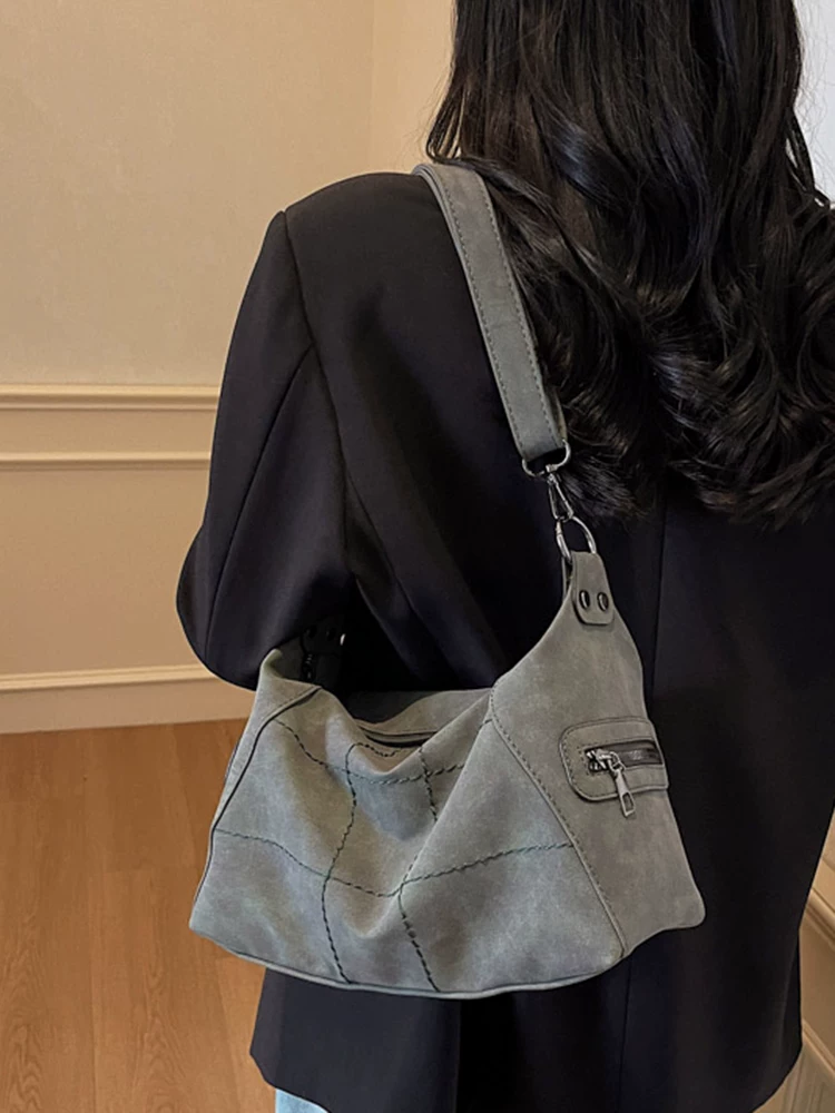 Túi đeo chéo nữ retro mờ, dung tích lớn, mẫu mới xuân hè 2025, phong cách thường ngày, thời trang, thích hợp đi làm và đi chơi.