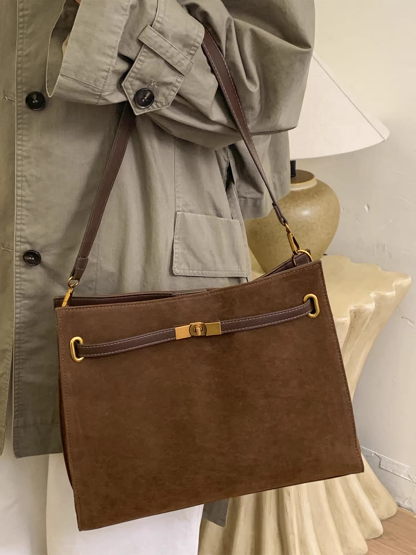 Túi xách nữ cỡ lớn, kiểu mới thu đông 2025, phong cách giản dị, chất liệu mờ, kiểu retro, đeo vai, đeo chéo, túi tote đi làm