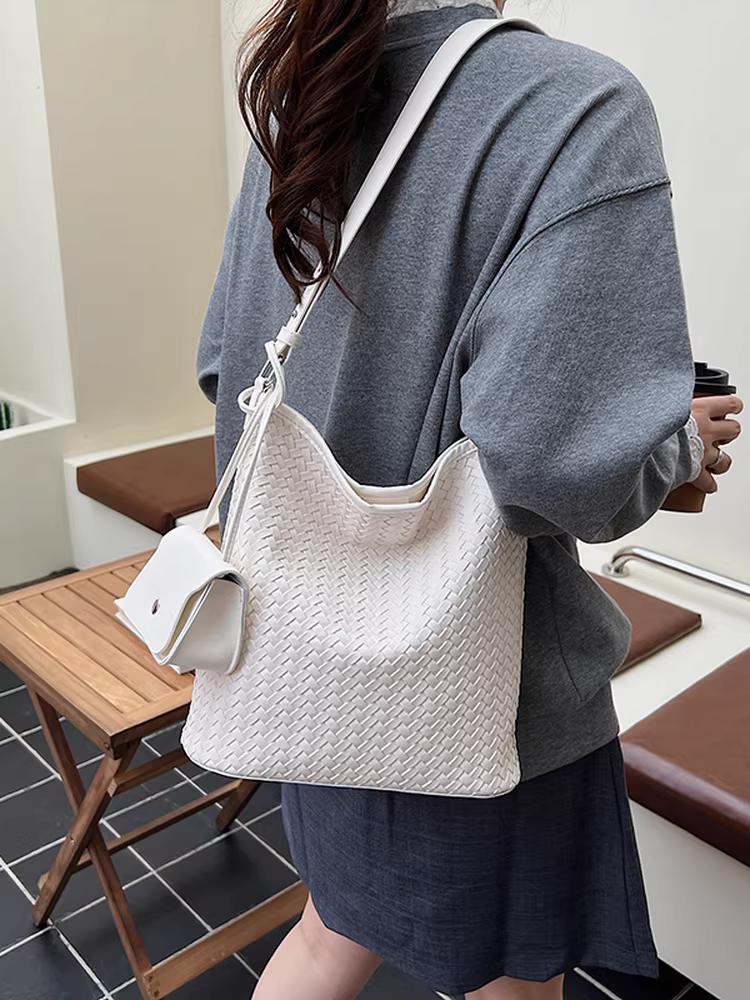 Túi dệt cỡ lớn dành cho nữ, kiểu mới hè 2025, túi đeo chéo đơn giản đa năng, túi mẹ và con gái, túi đeo vai đi làm.