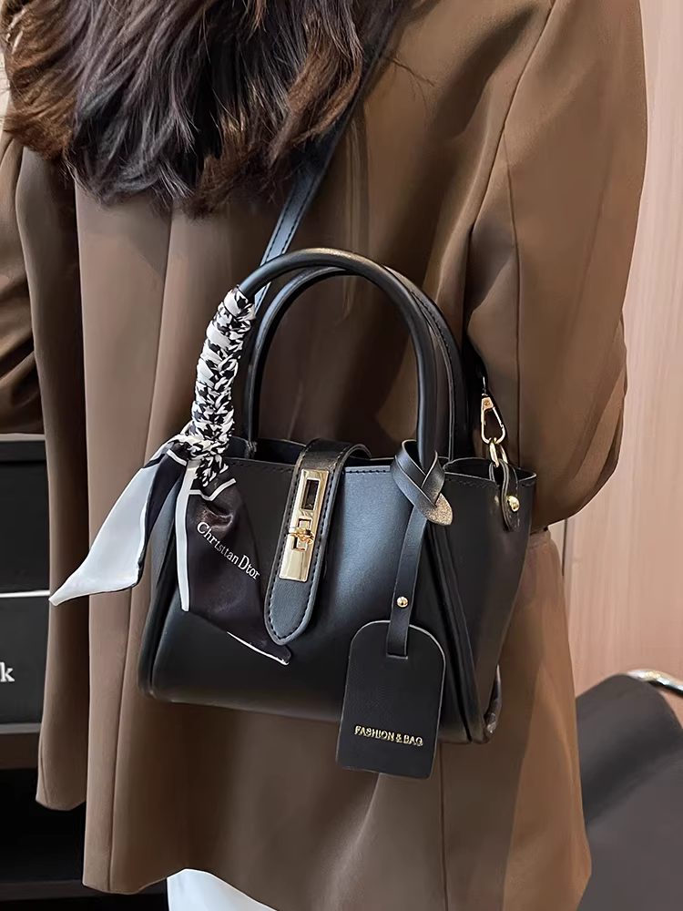 Túi xách nhỏ cao cấp dành cho nữ, đa năng cho mùa xuân hè, kiểu dáng mới 2025, túi đeo chéo thời thượng, túi tote dáng xô.